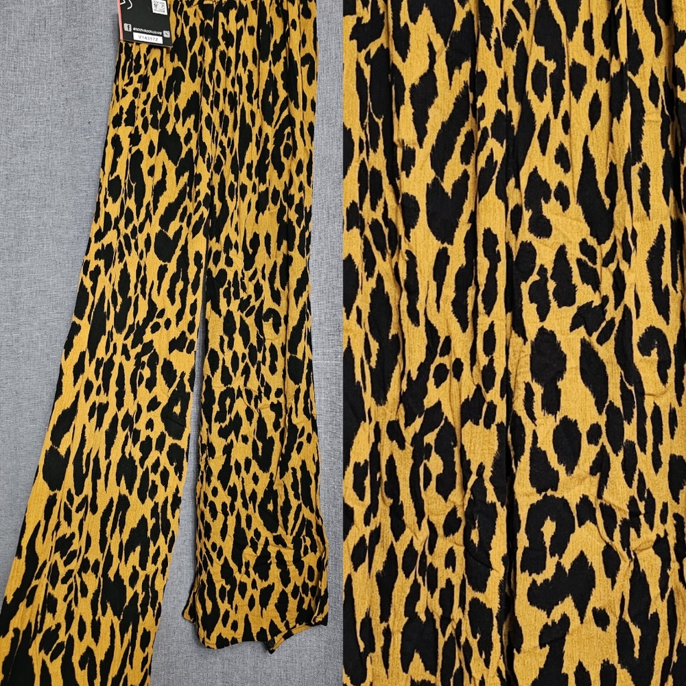 Wide Leg pants Cheetah Animal print flare palazzo BBJ Los Angeles Size Small New